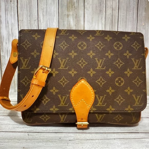Louis Vuitton Cartouchiere 26 GM Crossbody - Picture 1 of 16